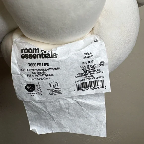 Knot Pillow - Picture 3 of 3